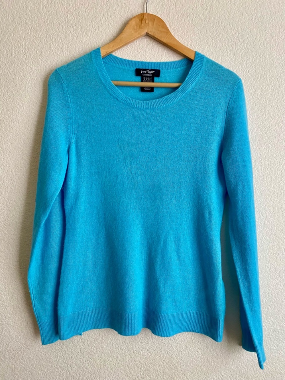 Lord & Taylor Women's Crewneck Sweater in Bright Turquoise M